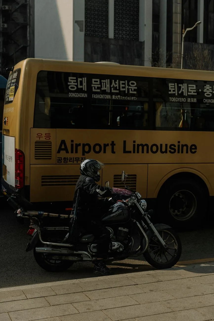 How to Get to Gangnam From Incheon: Bus, Train, Taxi, or Night Route