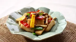 Tteokbokki Recipe, Not Spicy: The Soy-Sauce Royal Court Version