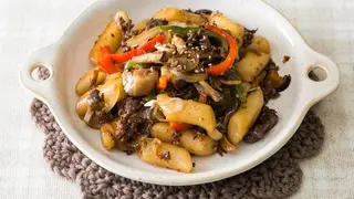4 Tteokbokki Recipes Without Gochujang and the Exact Sauce Ratios