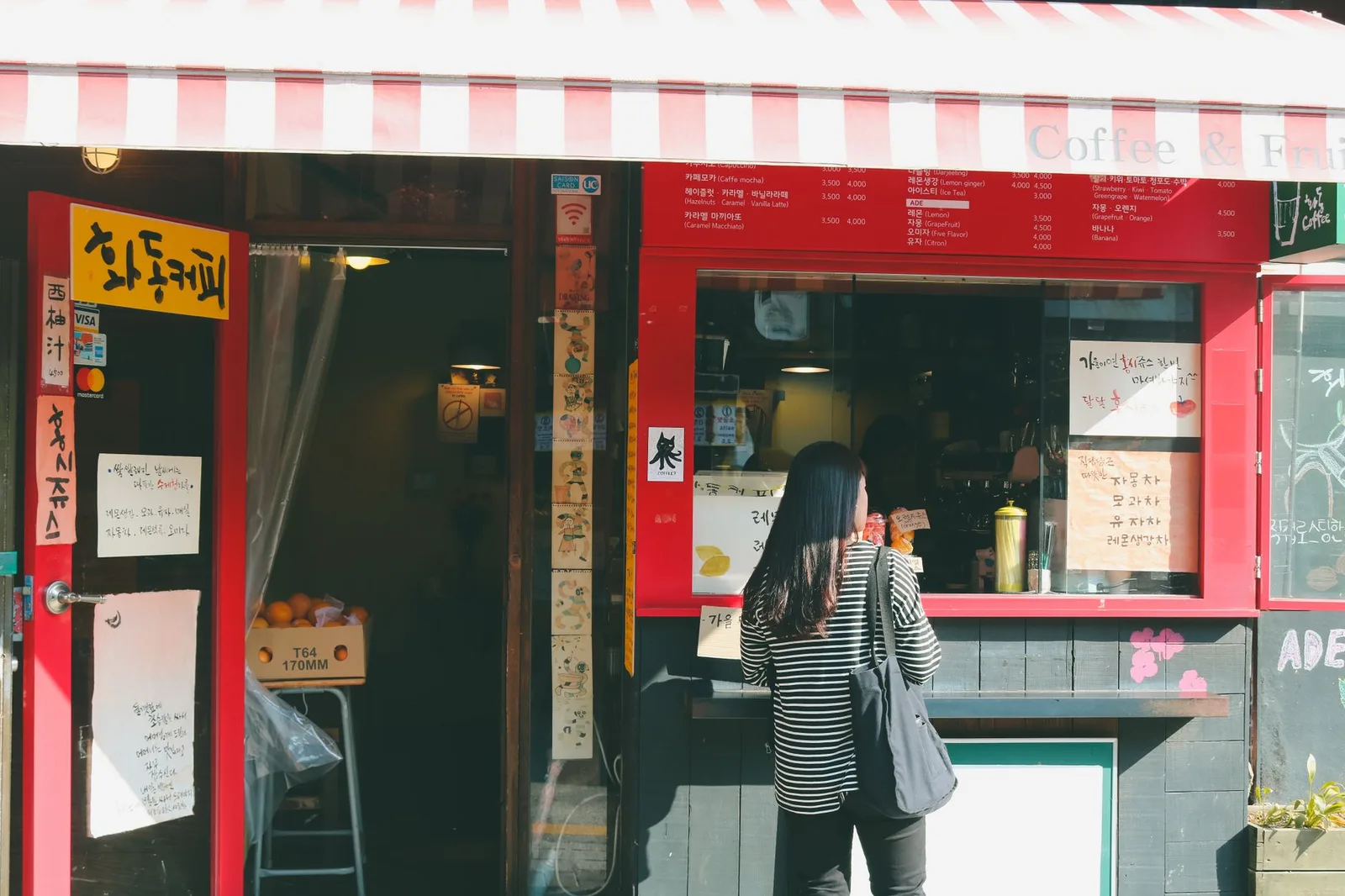 Seoul Cafes 2026: Where to Go, What to Order, and What It Costs